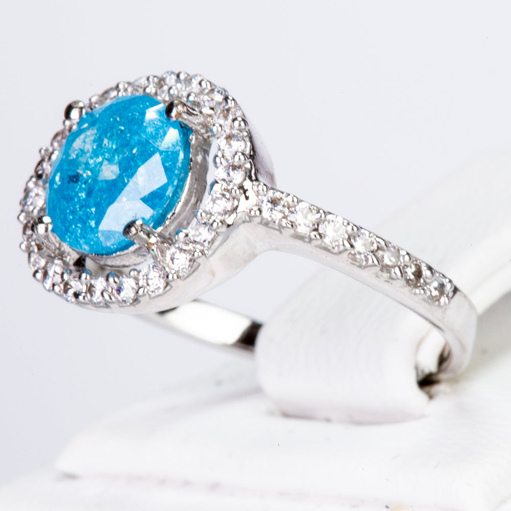 Ring aus goldplattierterr Legierung mit blauem Emporia®-Kristall und weißem Emporia® Kristall