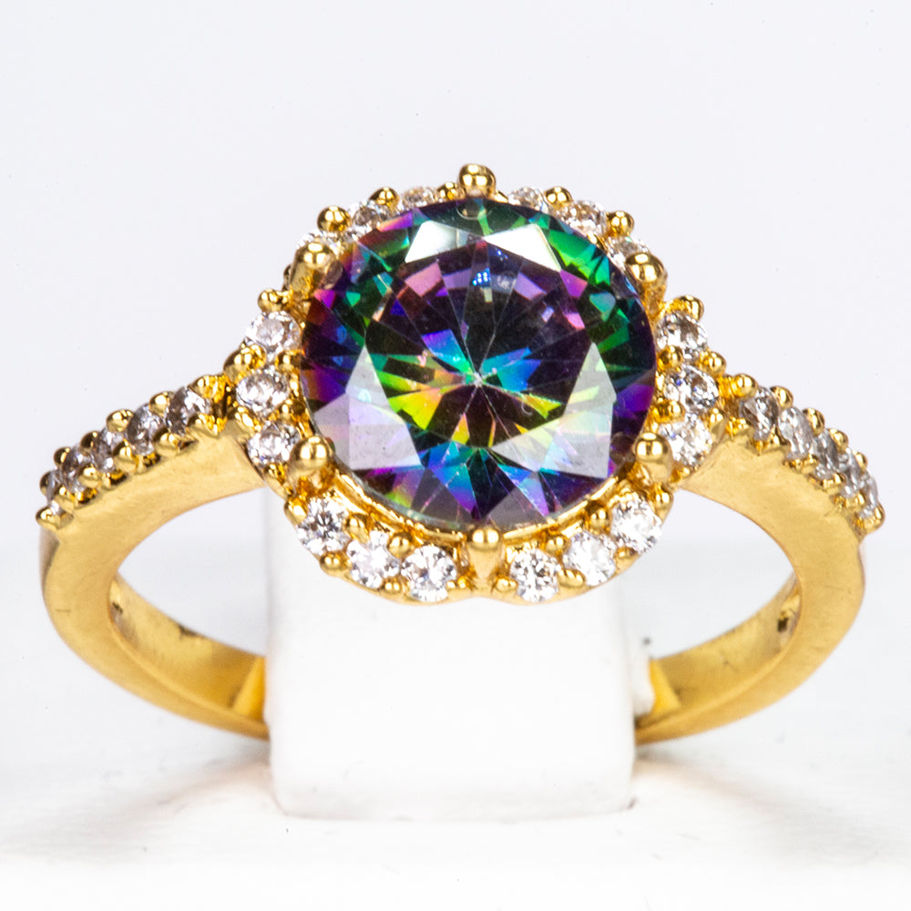 Ring aus goldplattierterr Legierung mit grünem Emporia® Kristall und weißem Emporia® Kristall