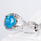 Ring aus goldplattierterr Legierung mit blauem Emporia®-Kristall und weißem Emporia® Kristall