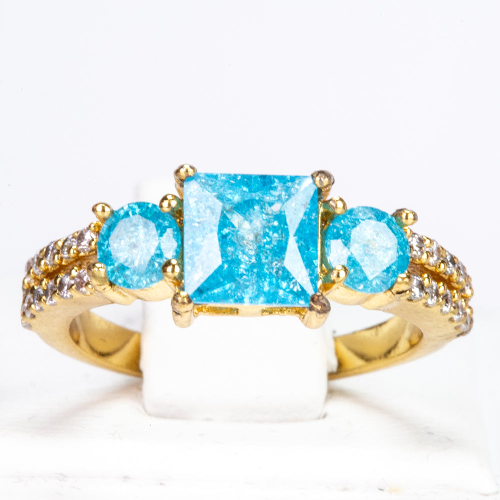Ring aus goldplattierterr Legierung mit blauem Emporia®-Kristall und weißem Emporia® Kristall 1 