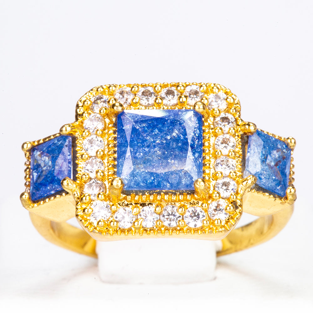Ring aus goldplattierterr Legierung mit blauem Emporia®-Kristall und weißem Emporia® Kristall