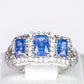 Ring aus goldplattierterr Legierung mit blauem Emporia®-Kristall und weißem Emporia® Kristall