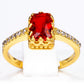 Ring aus goldplattierterr Legierung mit rotem Emporia®-Kristall und weißem Emporia® Kristall