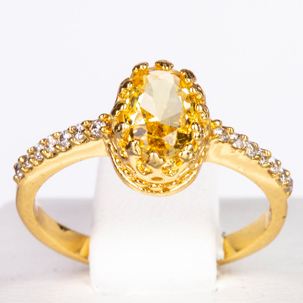 Ring aus goldplattierterr Legierung mit gelbem Emporia®-Kristall und weißem Emporia® Kristall