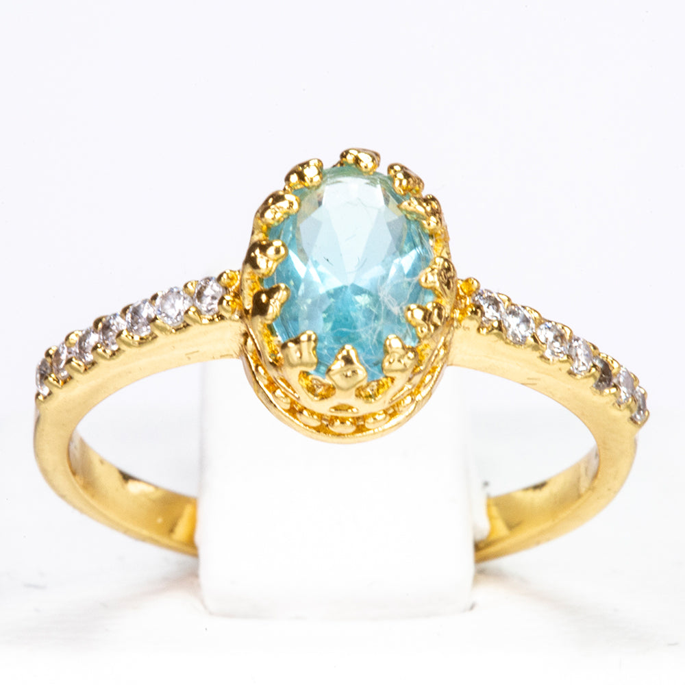 Ring aus goldplattierterr Legierung mit blauem Emporia®-Kristall und weißem Emporia® Kristall 1 