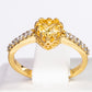Ring aus goldplattierterr Legierung mit gelbem Emporia®-Kristall und weißem Emporia® Kristall