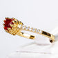 Ring aus goldplattierterr Legierung mit rotem Emporia®-Kristall und weißem Emporia® Kristall