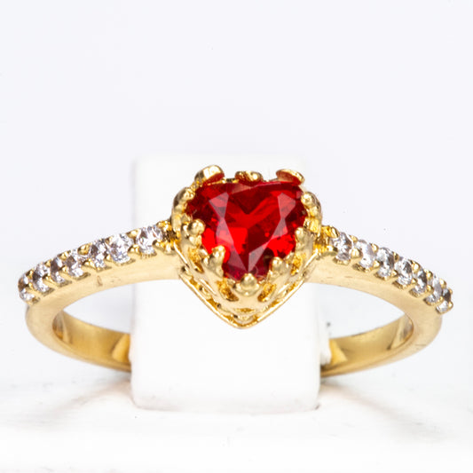 Ring aus goldplattierterr Legierung mit rotem Emporia®-Kristall und weißem Emporia® Kristall