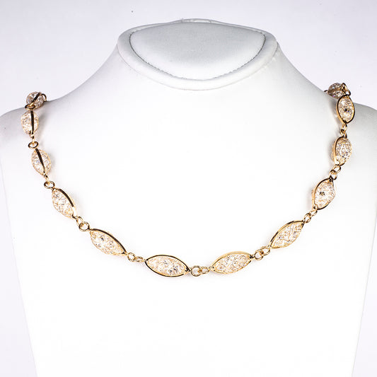 Halskette aus goldplattierter Legierung mit weißem Emporia® Kristall