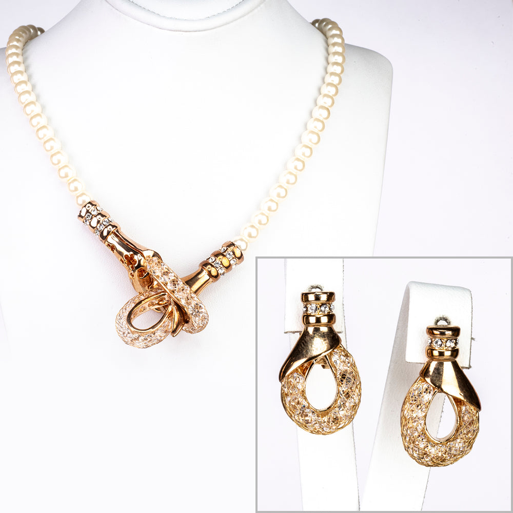 Schmuckgarnitur aus aus goldplattierter Legierung mit weißem Emporia® Kristall und Perle