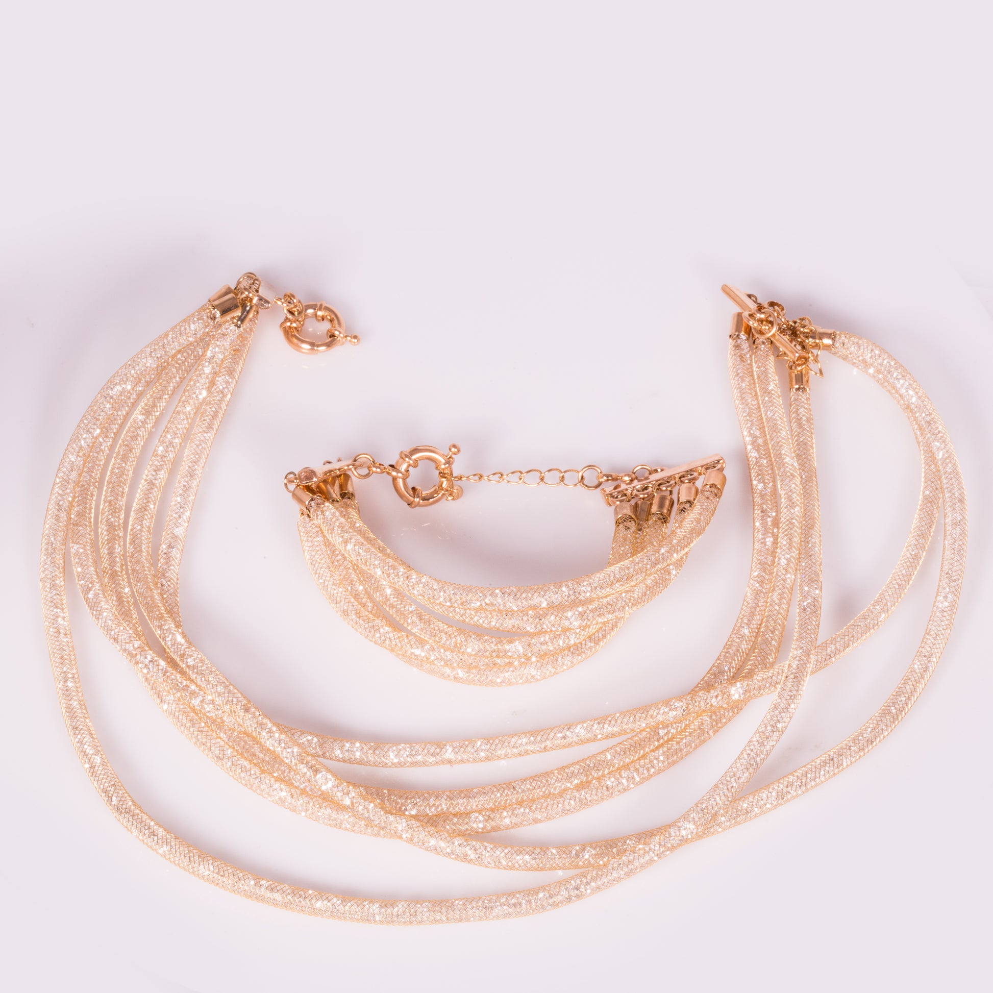 Schmuckgarnitur aus aus goldplattierter Legierung 1 