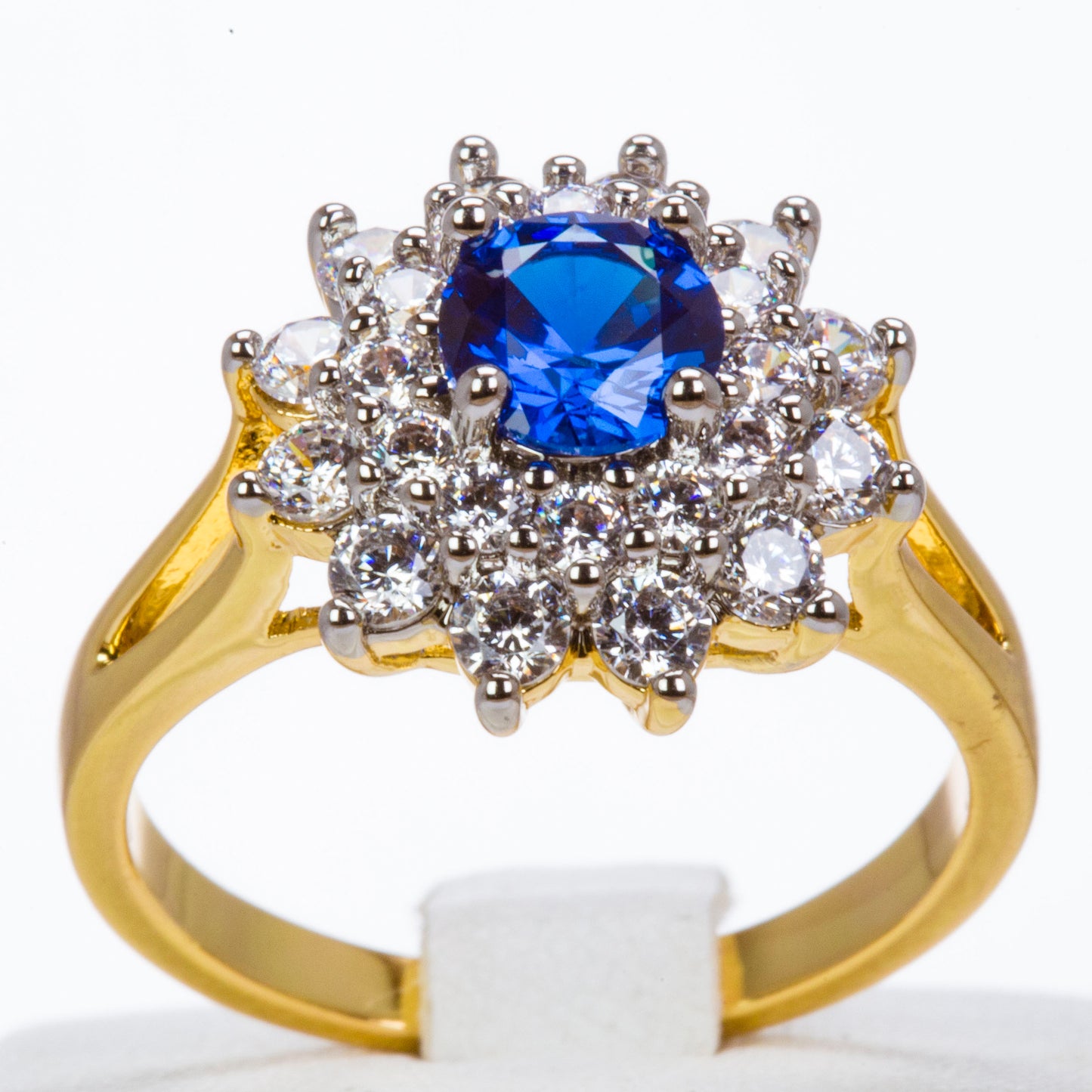 Ring aus goldplattierterr Legierung mit blauem Emporia®-Kristall und weißem Emporia® Kristall