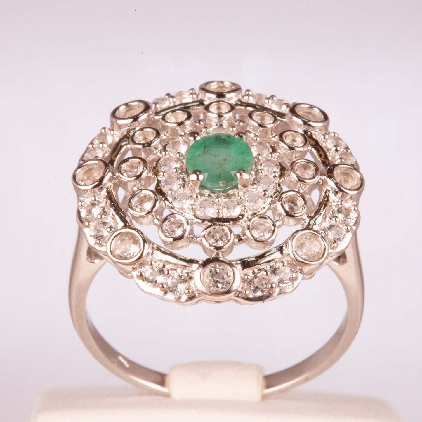 Silberring mit brasilianischem Smaragd und weißem Topas