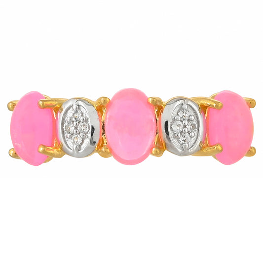 Goldplattierter Silberring mit äthiopischem neon pink Opal und weißem Topas