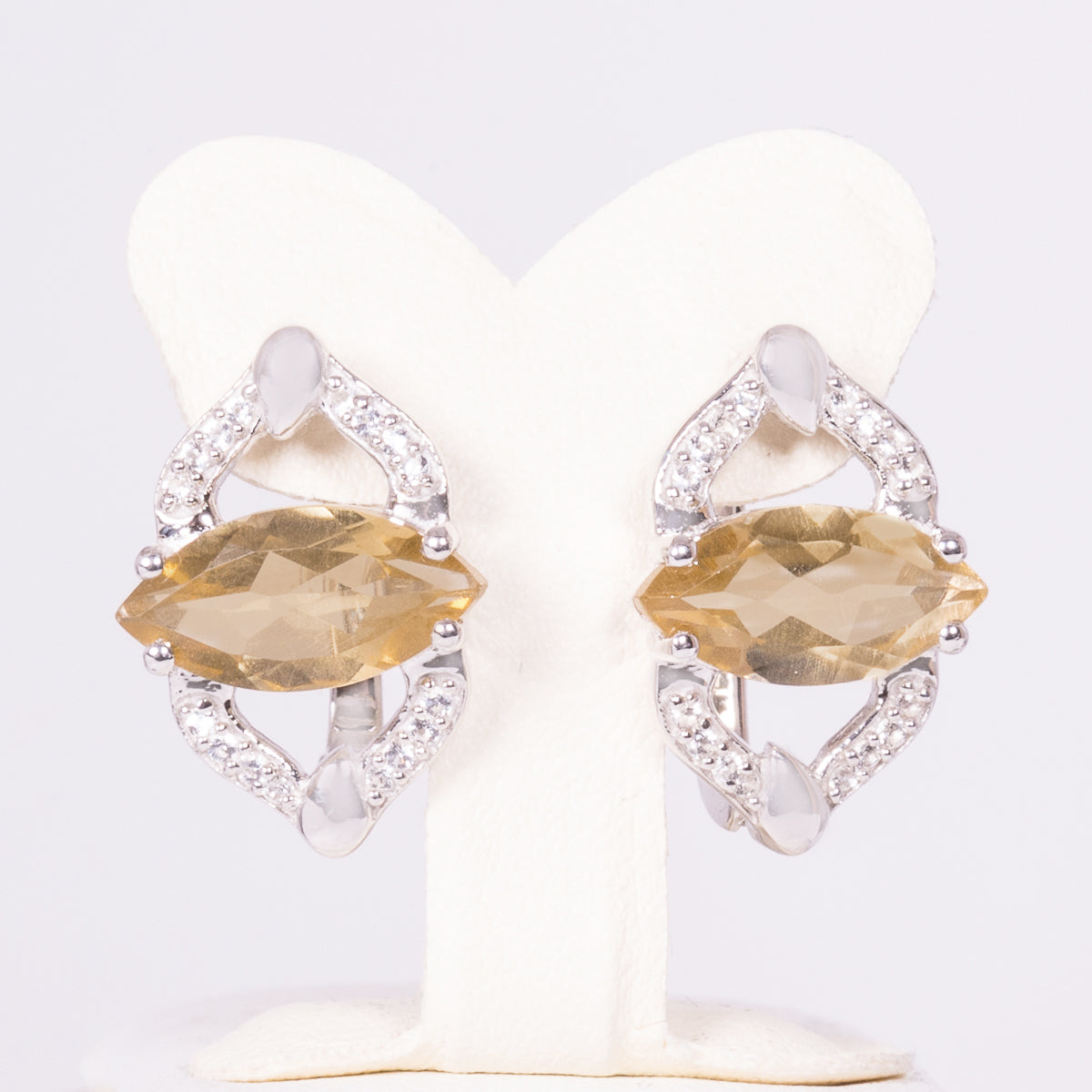 Silberohrringe mit bolivianischem Quarz und weißem Topas