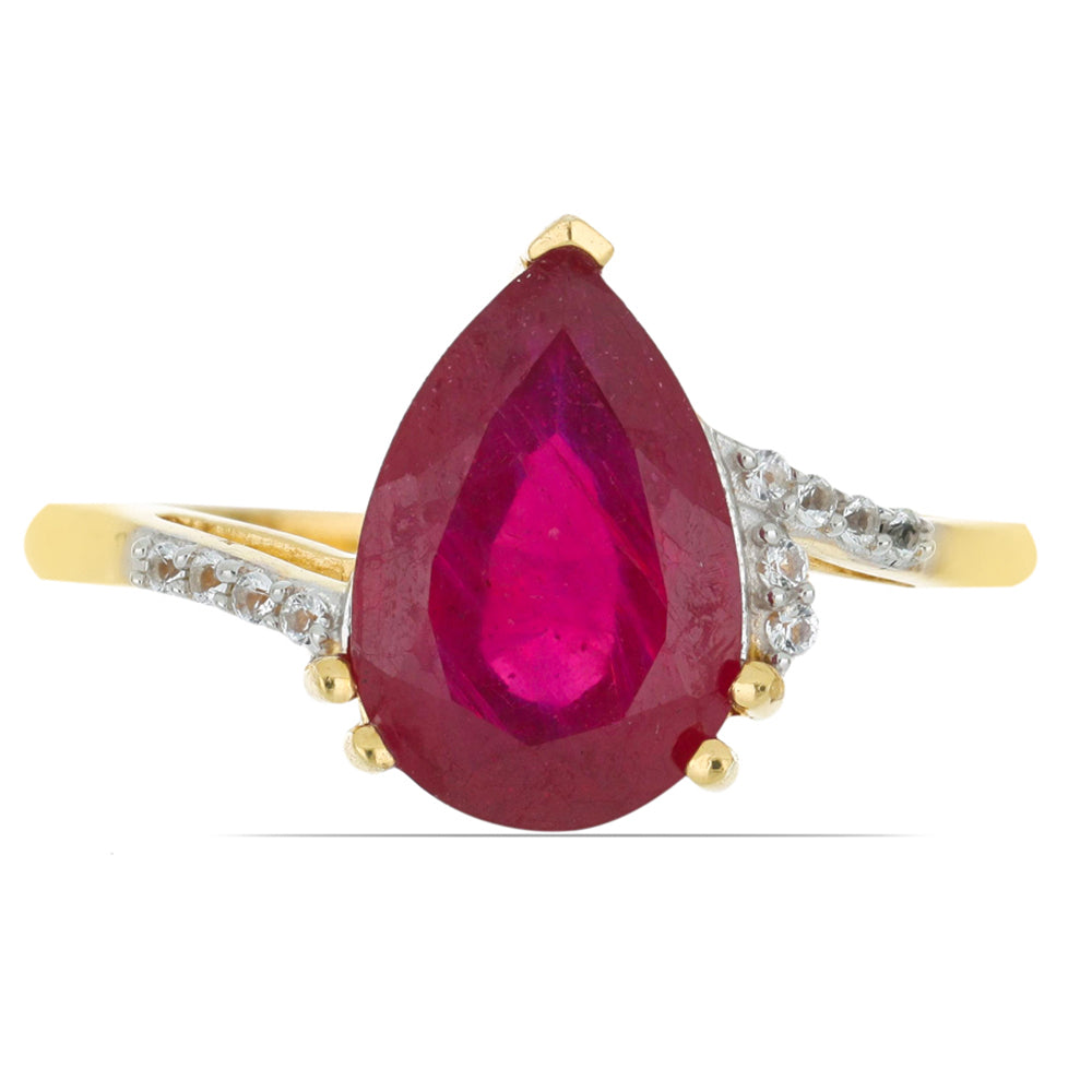 Goldplattierter Silberring mit Rubin aus Madagaskar und weißem Topas