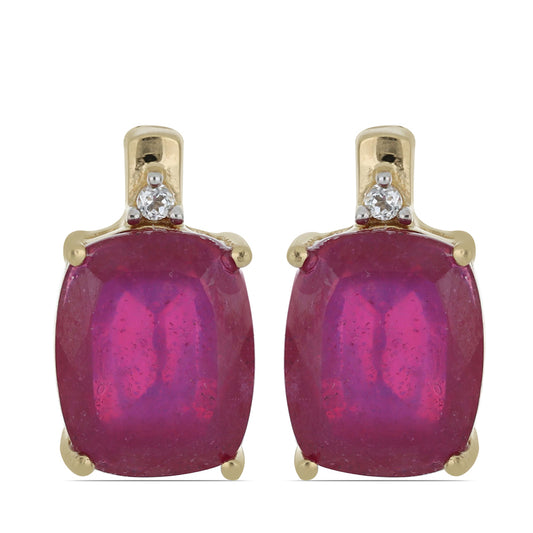 Goldplattierte Silberohrringe mit Rubin aus Madagaskar und weißem Topas