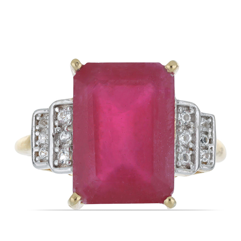 Goldplattierter Silberring mit Rubin aus Madagaskar und weißem Topas