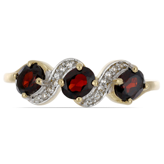Goldplattierter Silberring mit Barton Granat und weißem Topas