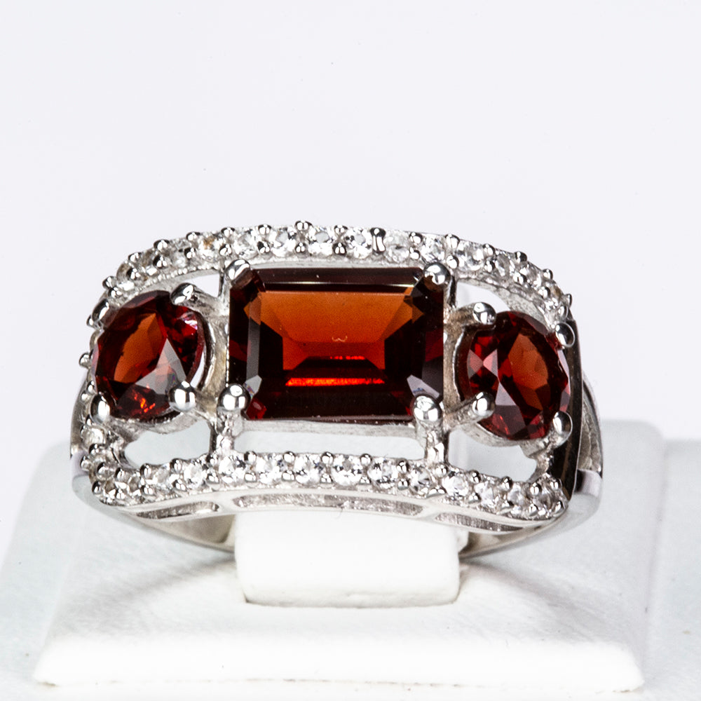 Silberring mit Barton Granat und weißem Topas 1 