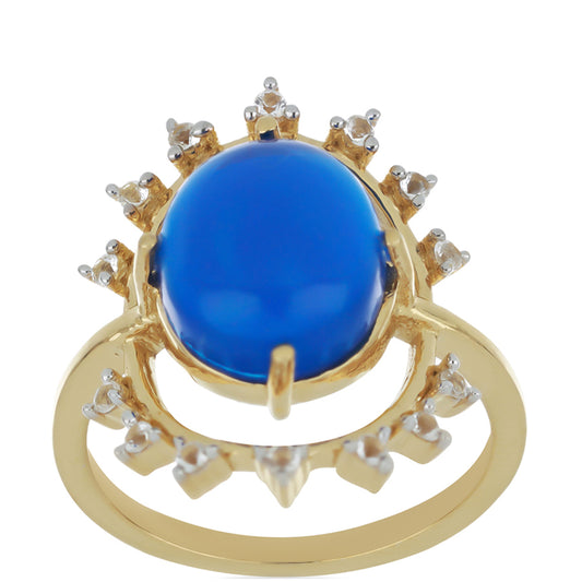 Goldplattierter Silberring mit blauem äthiopischem Opal aus Lega Dembi und weißem Topas