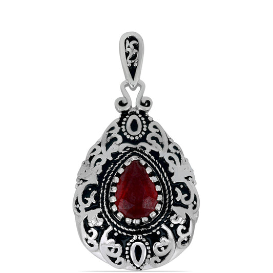 Silberanhänger mit Rubin aus Madagaskar