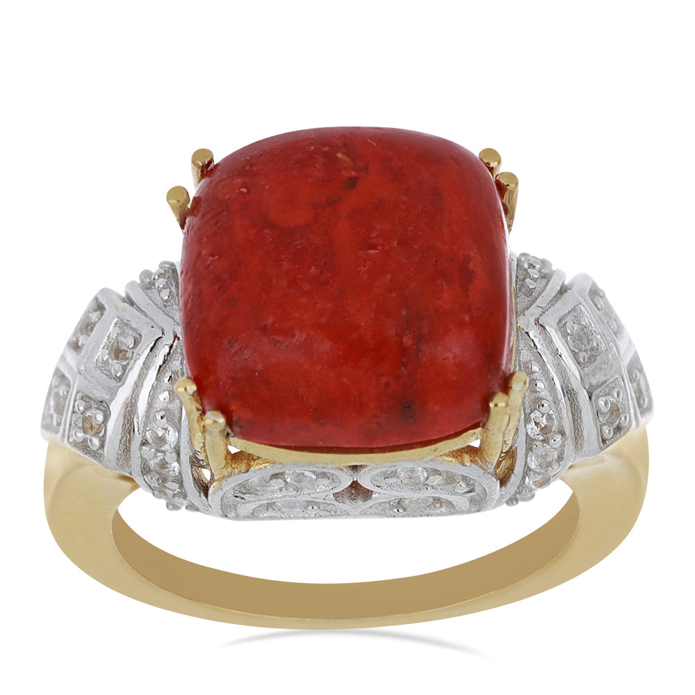 Goldplattierter Silberring mit roter Schwammkoralle und weißem Topas