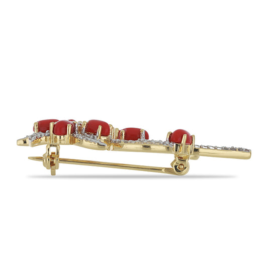 Goldplattierte Silberbrosche mit roter Schwammkoralle und weißem Topas