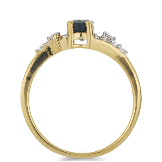 Goldplattierter Silberring mit blauem Rosebery Saphir und weißem Topas
