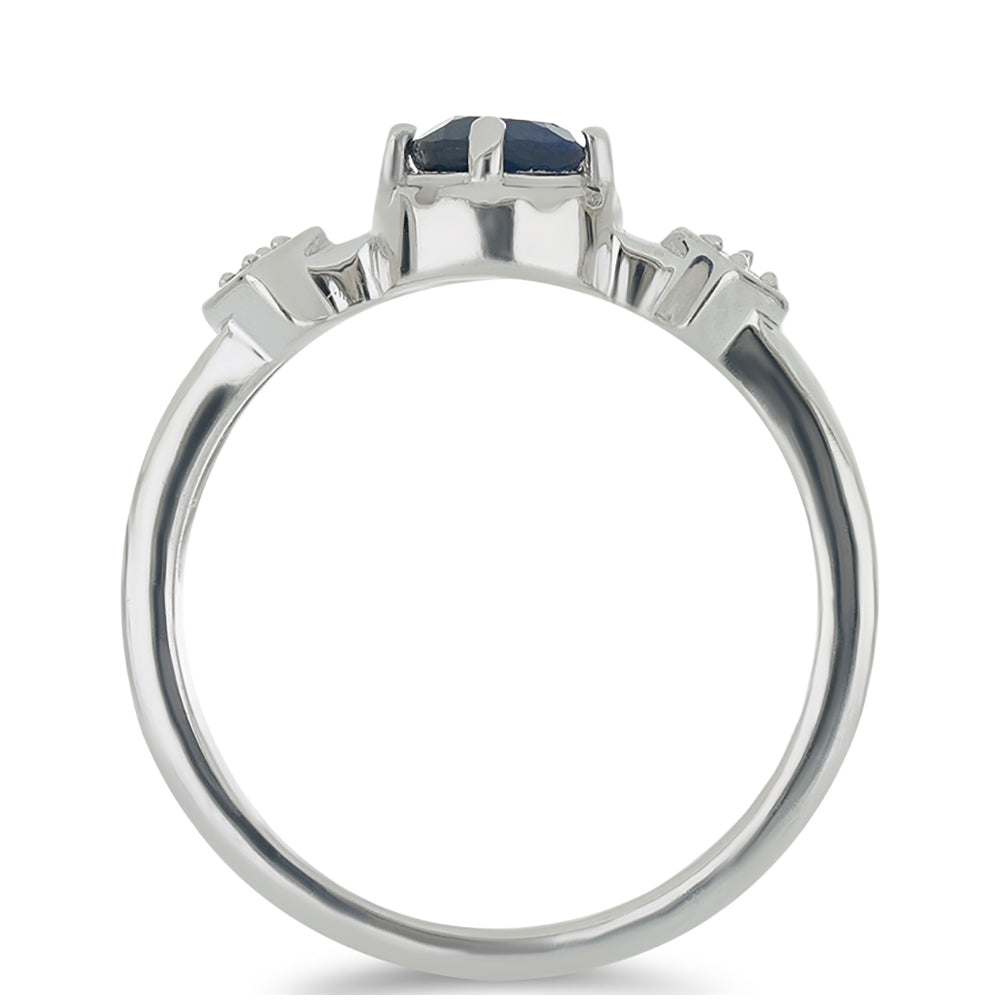 Silberring mit blauem Rosebery Saphir und weißem Topas